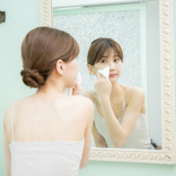 Oka Tsururun Body Lisse Peeling Face Towel – Ultra-Fine Microfiber Exfoliating Cloth