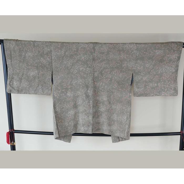 Vintage Haori – Sage Green with Delicate Floral Pattern