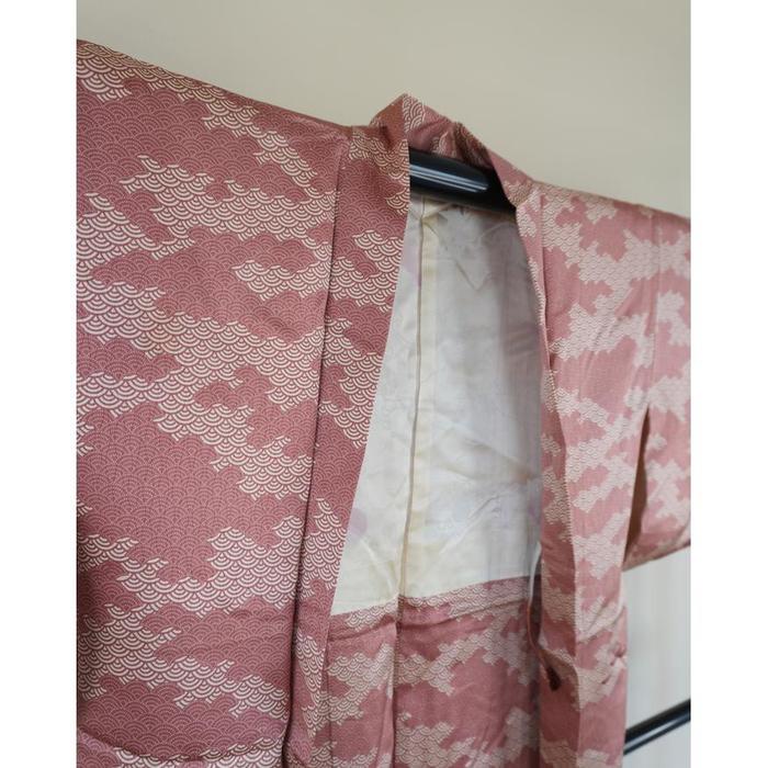 Vintage Haori – Soft Pink Pattern