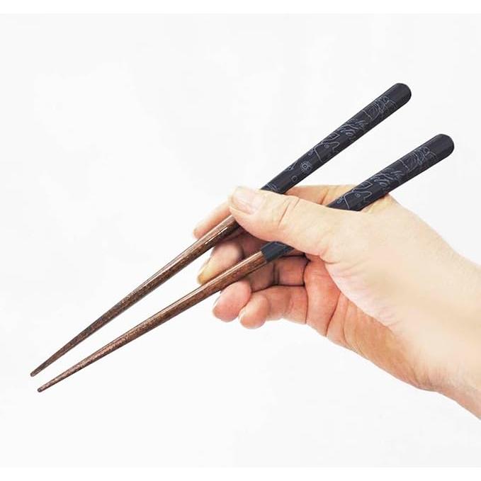 Skater My Neighbor Totoro Lacquered Wooden Chopsticks 21cm – Studio Ghibli (Green / Brown / Gray)