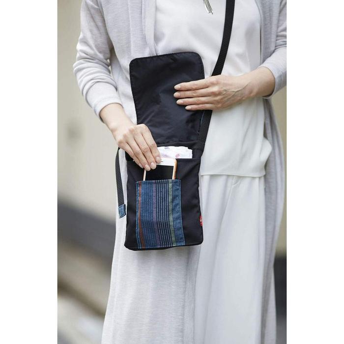 Cogit Japanese Kurume Woven Pouch – Navy Vertical Stripes (16×24cm)