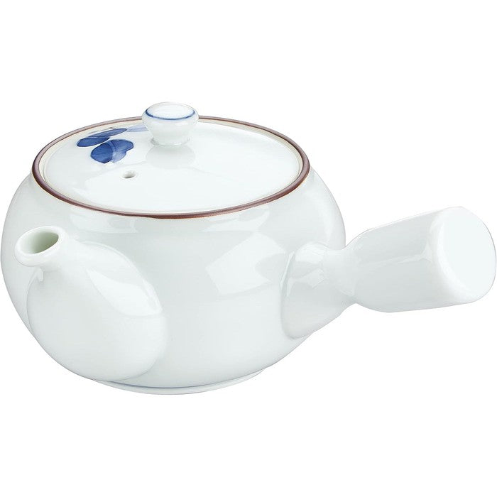Small Hasami-yaki Teapot with Manryou Design – 200 ml