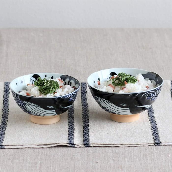 Minoru Touki Mino Ware Rice Bowl – Shironami Kujira Whale Wave Design 12.5 cm