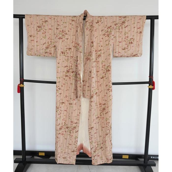 VINTAGE Kimono kosode Pink with Bamboo For Height 150-160cm (maximum height for those who don't require an ohashori)