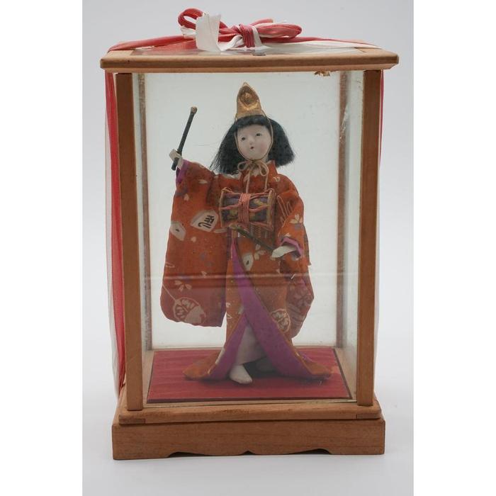 VINTAGE- LUXURY Nihon Ningyou Japanese Traditional Doll in Wooden Glass Display Case