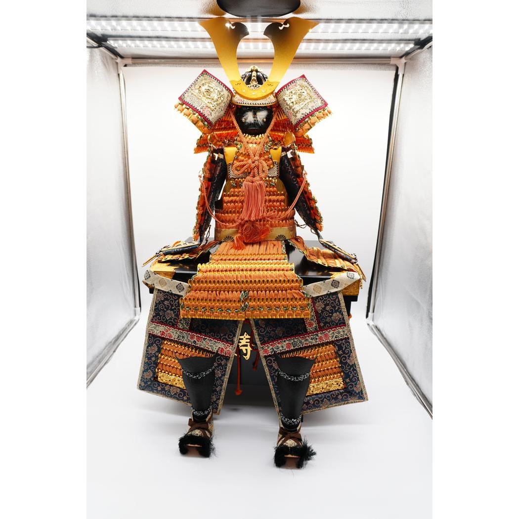 VINTAGE - Japanese Samurai Armor Display – Kabuto Yoroi Set with Storage Box and Stand