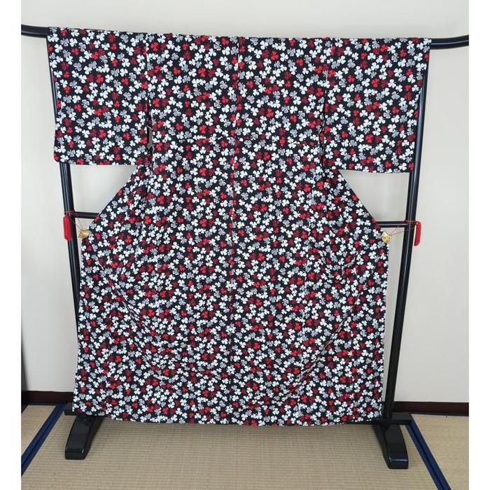 Vintage Navy Yukata with Clover Pattern, For Height 161–171 cm (maximum height for those who don't require an ohashori)