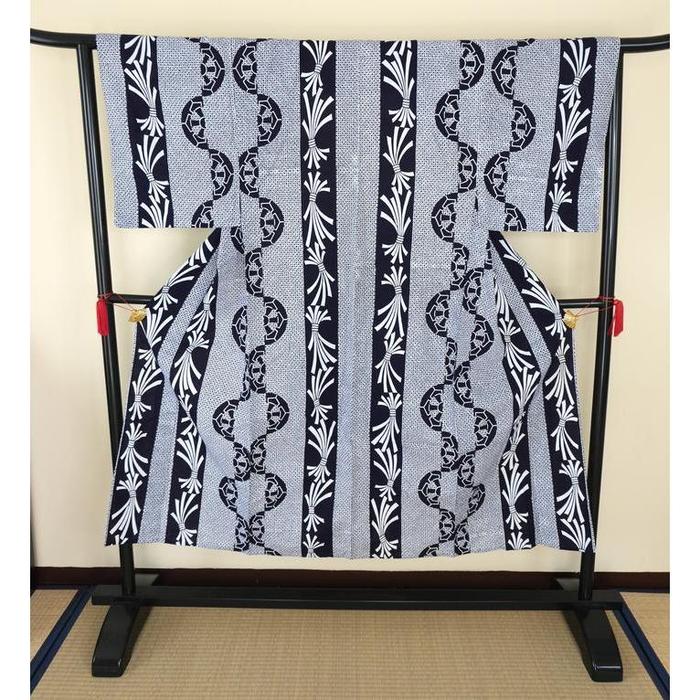 Vintage Men’s Yukata – Traditional Navy & White Geometric Pattern, SIZE good on 145cm-155cm