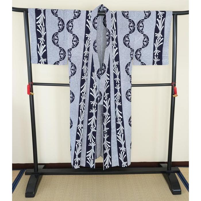 Vintage Men’s Yukata – Traditional Navy & White Geometric Pattern, SIZE good on 145cm-155cm