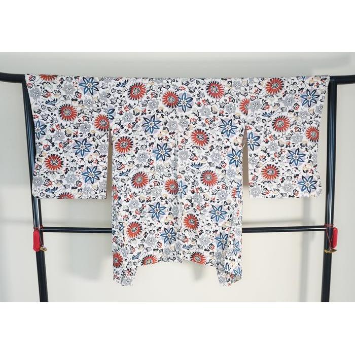 VINTAGE White Haori with Navy Blue, Burgundy and Gray Floral Pattern