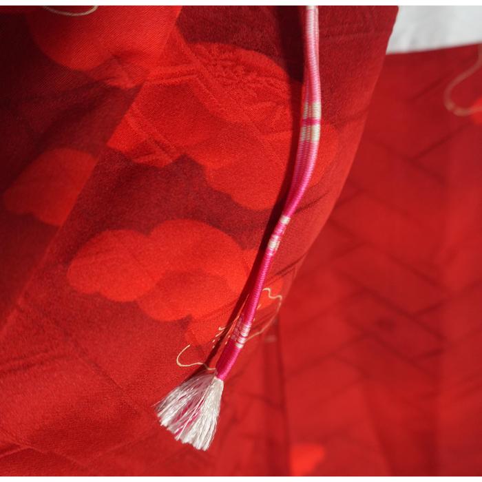 VINTAGE Deep Red Haori with Subtle Geometric and Floral Pattern