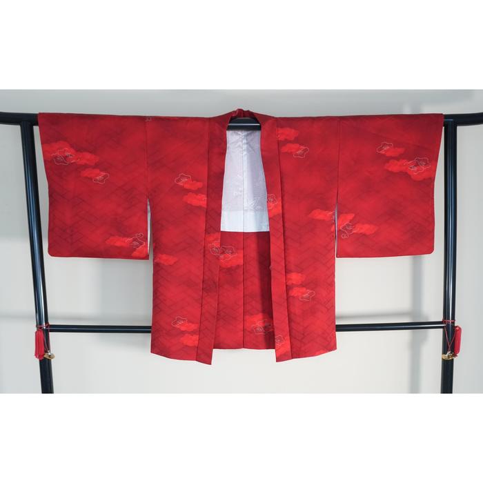 VINTAGE Deep Red Haori with Subtle Geometric and Floral Pattern